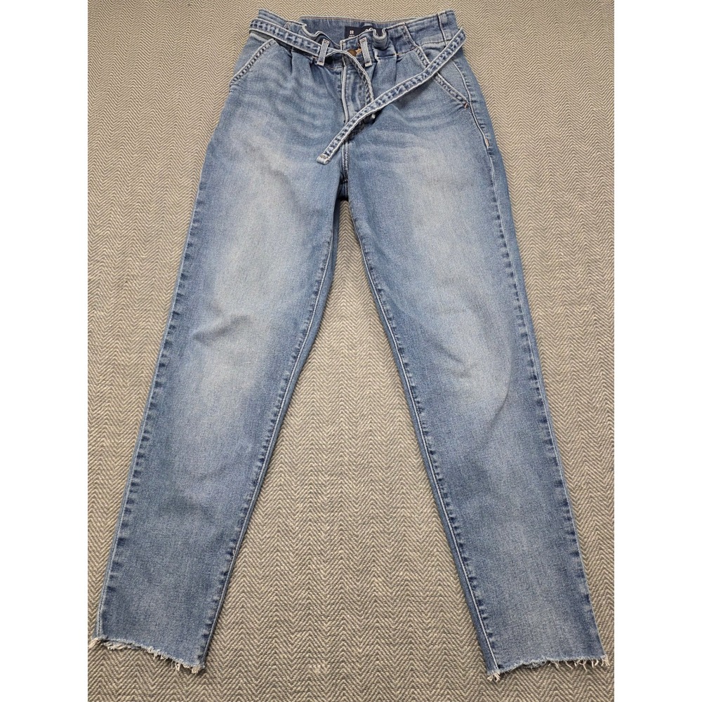 Hollister Ultra High-Rise Mom Jeans Medium Wash Paperbag Waist Belted 0R W24 L27